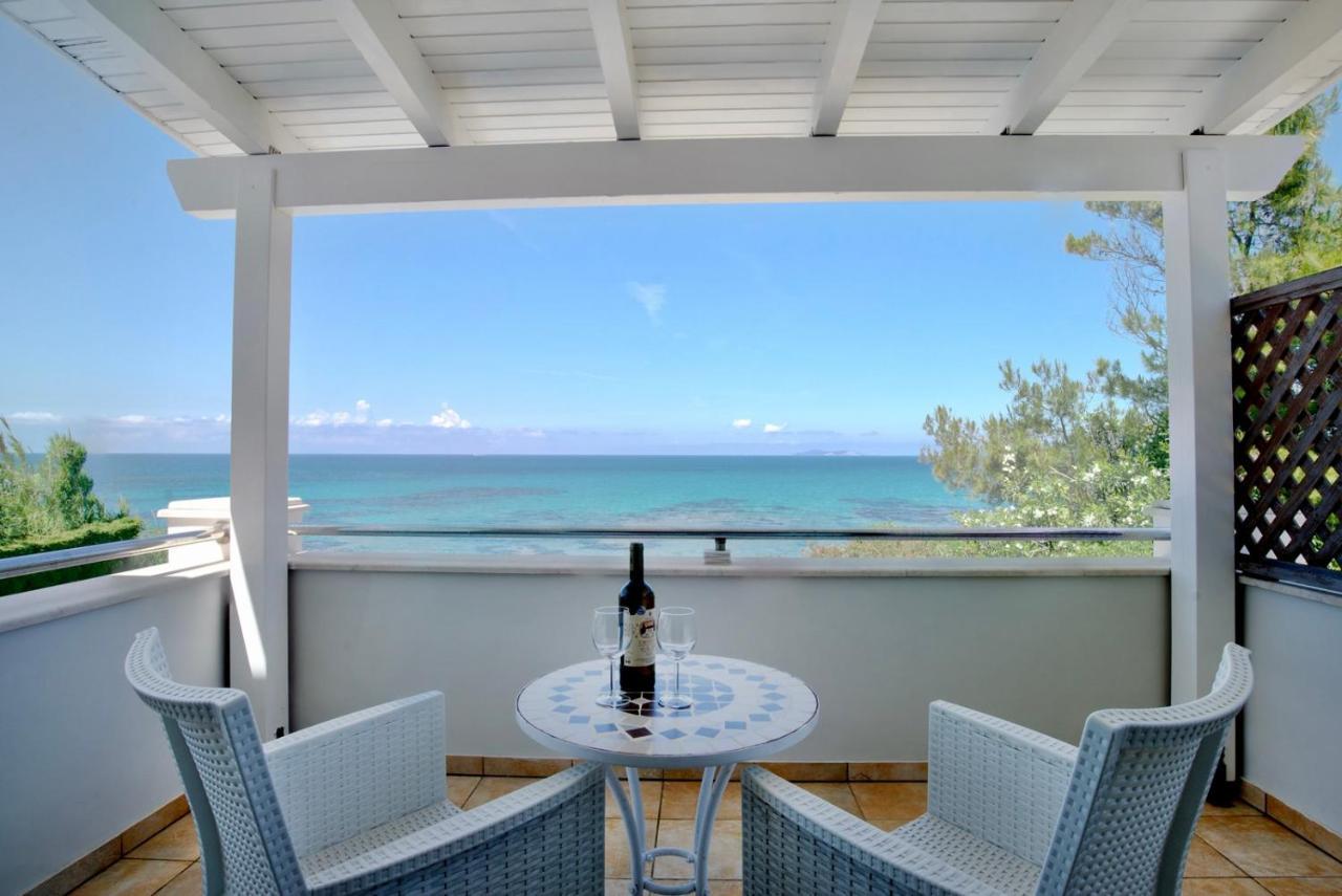 Beachfront Villa Victoras - With Private Beach Sidárion Exterior foto